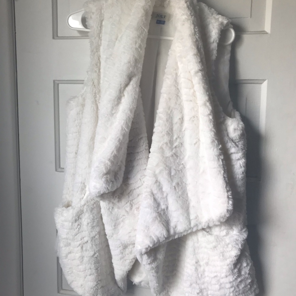 Jolt White Plush Vest Cozy Layering Essential